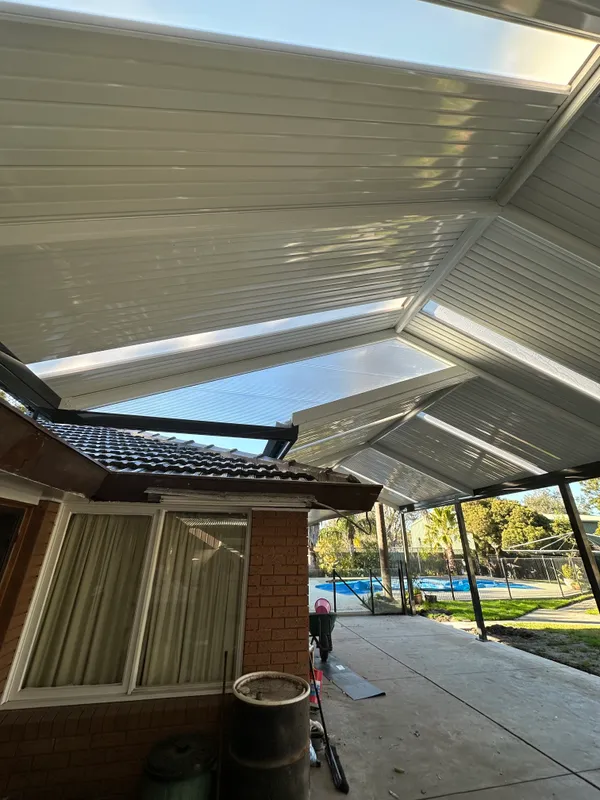 Stratco Outback Split Gable – 70th