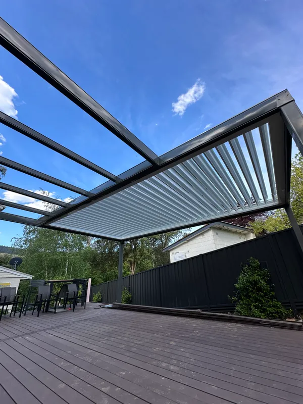 Pergola extension attached to sunroof structure
